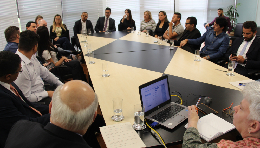 Procon Sarandi participa de reunião com o Secretário Nacional do Consumidor e demais autoridades